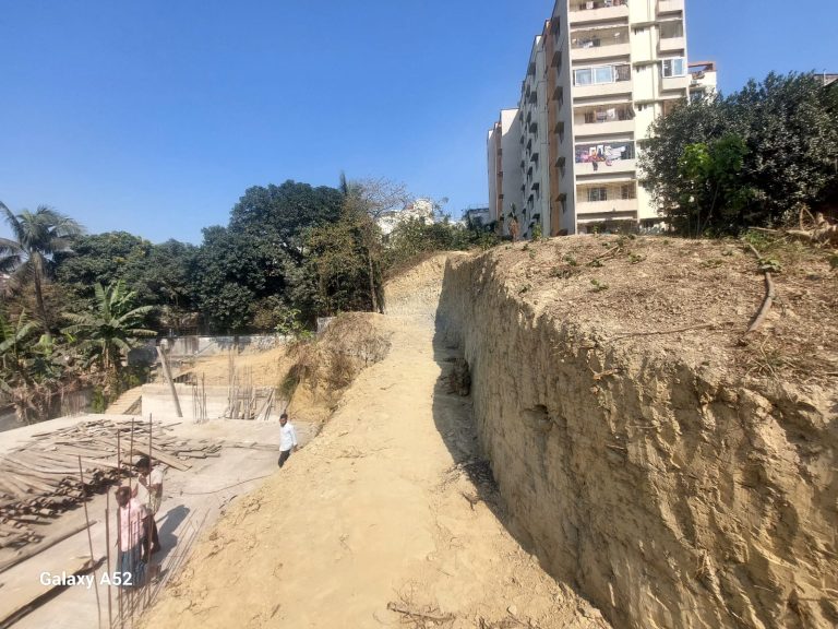 চট্টগ্রামে পাহাড় কাটার দায়ে খুলশীক্লাবকে ৪৮ লাখ টাকা ক্ষতিপূরণের আরোপ