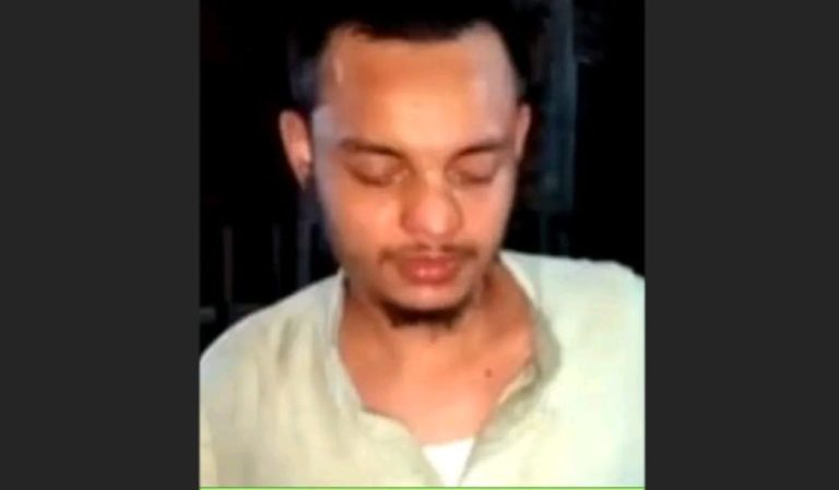 হাটহাজারীতে বলৎকারকারীকে হাতেনাতে ধরে পুলিশে দিলো জনতা 