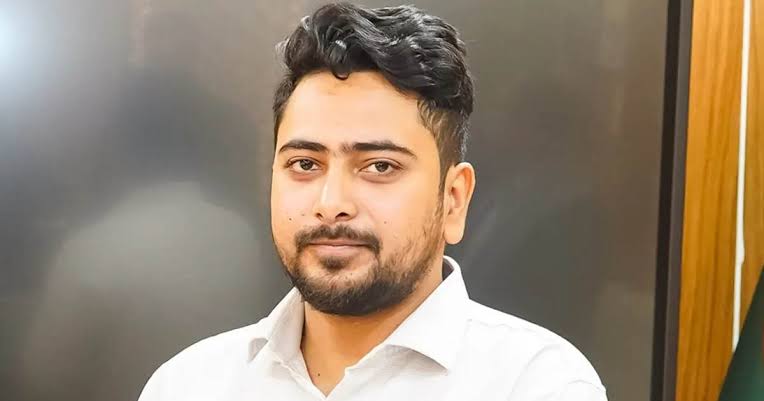 চলতি বছর নির্বাচন আয়োজন করা কঠিন হবে: রয়টার্সকে নাহিদ