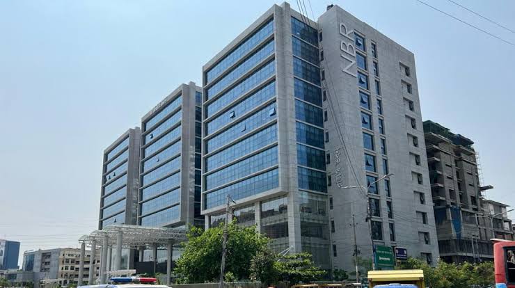 আন্দোলন প্রত্যাহার করে কাজে ফিরলেন এনবিআর কর্মকর্তারা