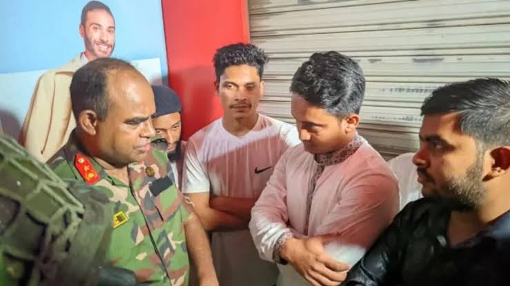 মবের নামে আগুন-ভাঙচুরের সুযোগ নেই : ব্রিগেডিয়ার হুমায়ুন কাইয়ুম