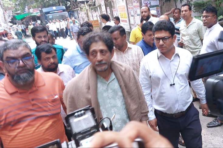 ২৯৭ কোটি টাকা আত্মসাতের মামলায় ড. আবুল বারকাত কারাগারে