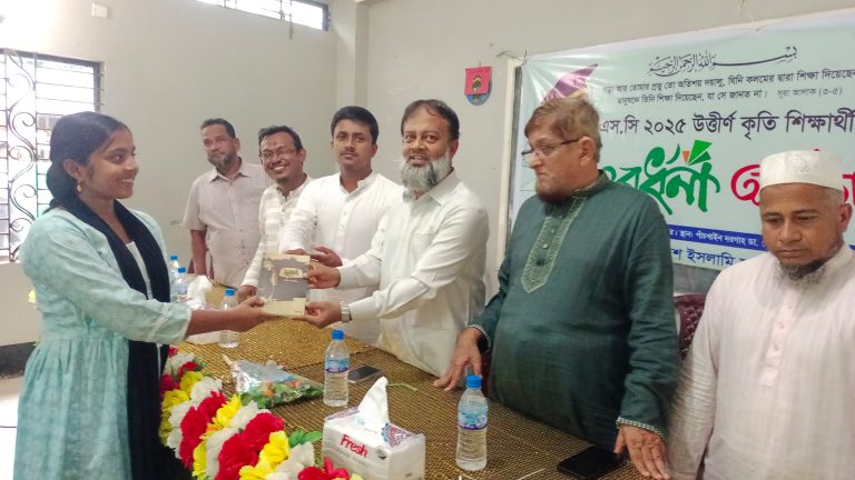 ছাত্রশিবির মানুষদের আলোর পথ দেখায় : অধ্যক্ষ শামসুজ্জামান হেলালী