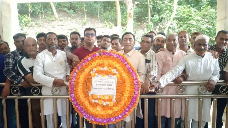 জিয়া মঞ্চের ৩২ তম প্রতিষ্ঠা বার্ষিকী উদযাপন 