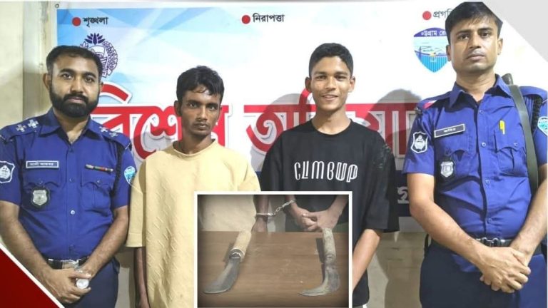 হাটহাজারী মাদরাসা ক্যাম্পাস থেকে ধারালো অস্ত্রসহ বহিরাগত ২যুবক আটক