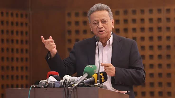 বাংলাদেশ ব্যাংকের স্বাধীনতা ছাড়া অর্থনৈতিক কাঠামো গড়ে উঠবে না : আমীর খসরু