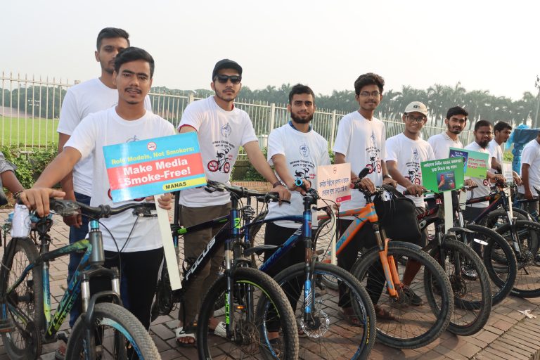 তামাক নিয়ন্ত্রণ আইন শক্তিশালি করার দাবি জানালো সাইকেলিস্টরা
