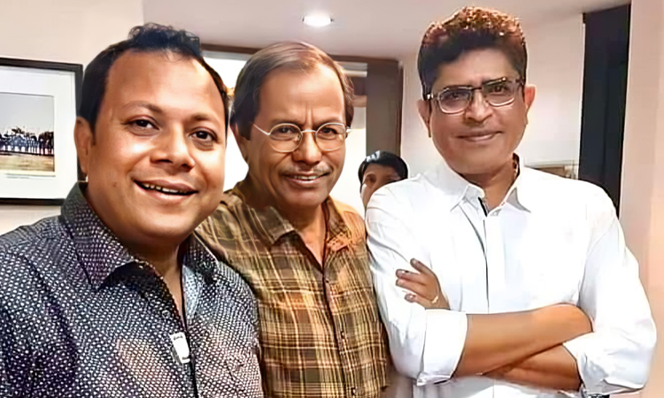 প্রদীপগুলোও একে একে যেন নিভে যাচ্ছে