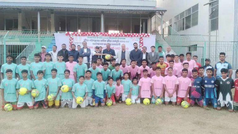 মাসব্যাপী অনূর্ধ্ব-১৫ ফুটবল প্রশিক্ষণ কর্মসূচীর উদ্বোধন