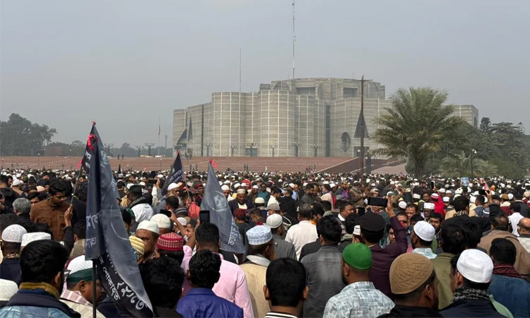 অশ্রুসিক্ত বিদায়: নজিরবিহীন জনসমুদ্রে বেগম খালেদা জিয়ার জানাজা সম্পন্ন