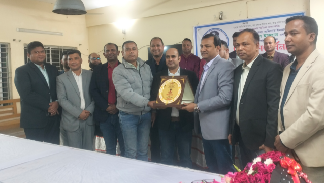 বাঁশখালী থানার ওসি সাইফুল ইসলামের বিদায় সংবর্ধনা অনুষ্ঠিত