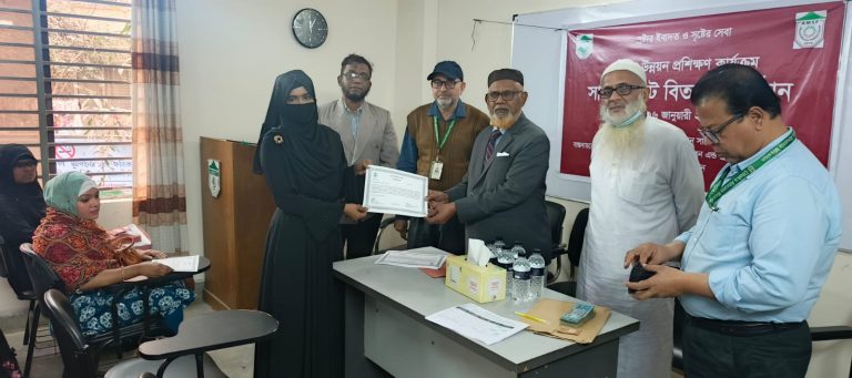 সাপোর্ট ফোরামের অর্থায়নে DAM-TVET-এর সহায়তা রাজধানীর পল্লবীতে দুস্থ নারীদের মধ্যে  নগদ অর্থ ও প্রশিক্ষণ সনদ বিতরণ