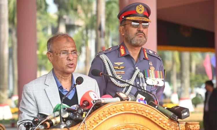 আসন্ন নির্বাচনে পেশাদারিত্বের সঙ্গে দায়িত্ব পালন করুন : আনসার সদস্যদের প্রতি স্বরাষ্ট্র উপদেষ্টা