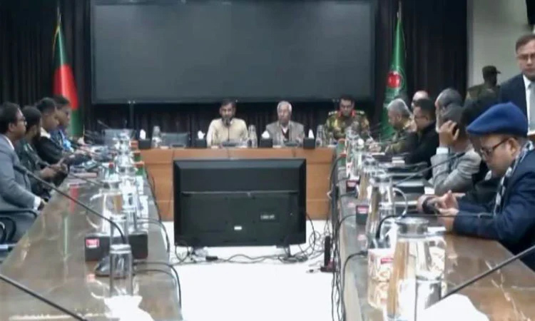 আইনশৃঙ্খলা রক্ষাকারী বাহিনীর সঙ্গে নির্বাচন কমিশনের বৈঠক