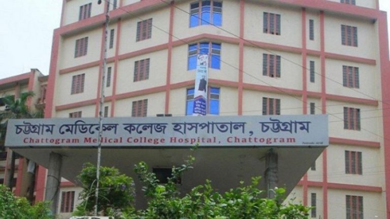 চট্টগ্রামে গ্যাস সিলিন্ডার বিস্ফোরণে দগ্ধ ৩