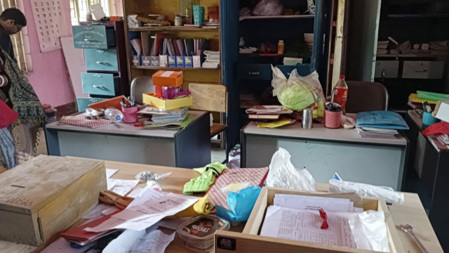 বাঁশখালীতে প্রাথমিক বিদ্যালয়ে চুরির হিড়িক, নিরাপত্তা নিয়ে উদ্বেগ