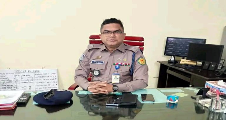 আ’লীগ আমলে ওসি ফয়সাল আহমেদের উত্থান ও সম্পদ নিয়ে প্রশ্ন, বরিশালের মামলায় আসামি