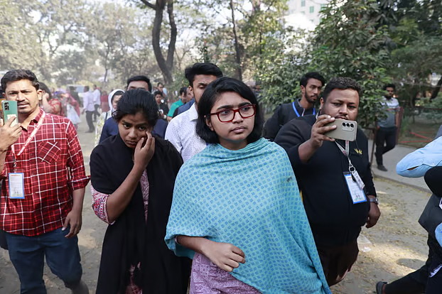 পোলিং এজেন্টদের ভোটকেন্দ্র থেকে বের করে দেওয়ার অভিযোগ তাসনিম জারার