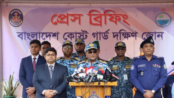 ভোলাসহ নদীবেষ্টিত এলাকায় ১০০ প্লাটুন কোস্ট গার্ড মোতায়েন- মহাপরিচালক জিয়াউল হক