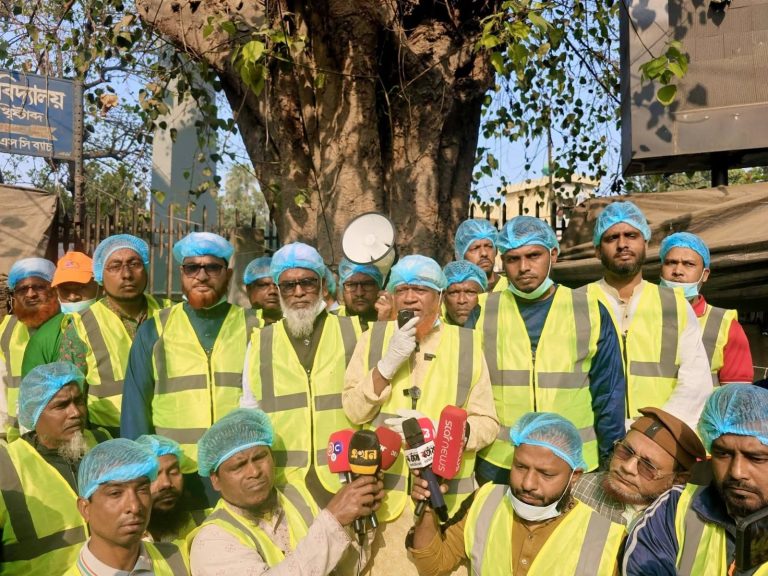 আমাদের লক্ষ্য চাঁপাইনবাবগঞ্জকে গ্রিন-ক্লিন সিটিতে রূপান্তর করা : নূরুল ইসলাম বুলবুল