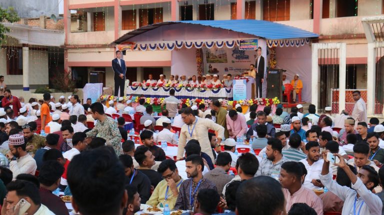 পেকুয়া শিলখালী উচ্চ বিদ্যালয় এ্যালামনাই এসোসিয়েশন (শিউবি)র ইফতার মাহফিল ও মেজবান অনুষ্ঠিত
