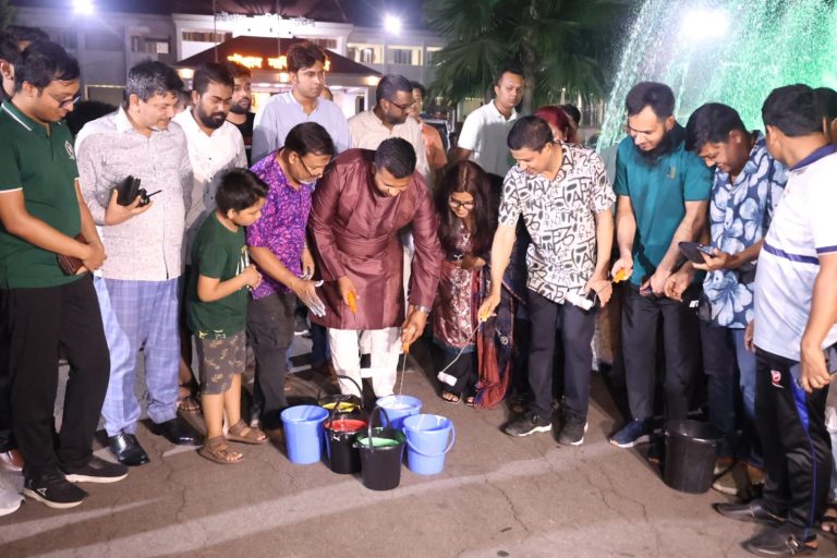 আল্পনা উৎসবে রঙিন চট্টগ্রাম সার্কিট হাউস থেকে ডিসি হিল