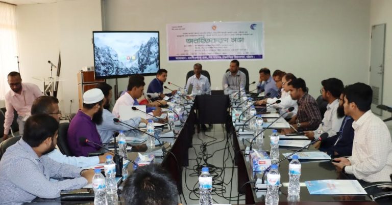 চট্টগ্রাম বিমানবন্দরে ফ্রি অ্যাম্বুলেন্সসহ ১০০ টাকায় ব্যাগেজ র‍্যাপিং চালু