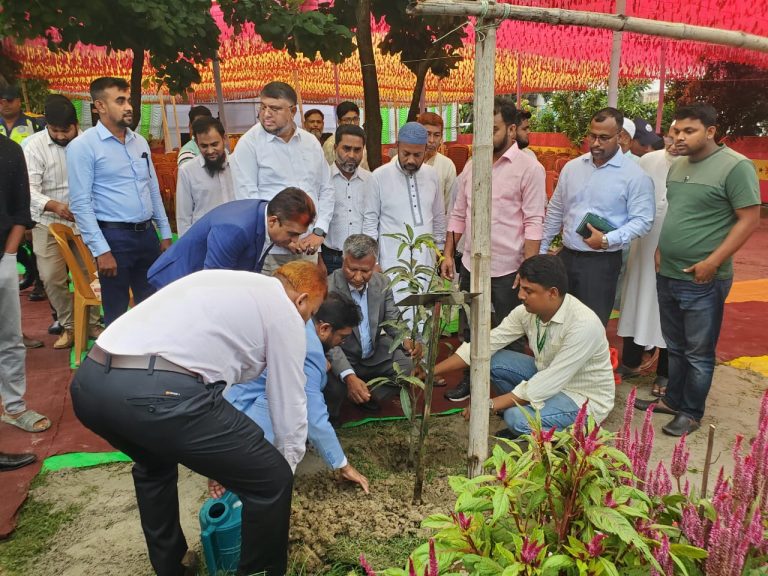 জয়পুরহাটে জন প্রশাসন ও খাদ্য প্রতিমন্ত্রী সেমিনার